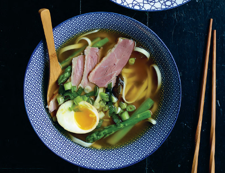 Recept Ramen Noedelsoep Met Eend Groene Asperges En Ei